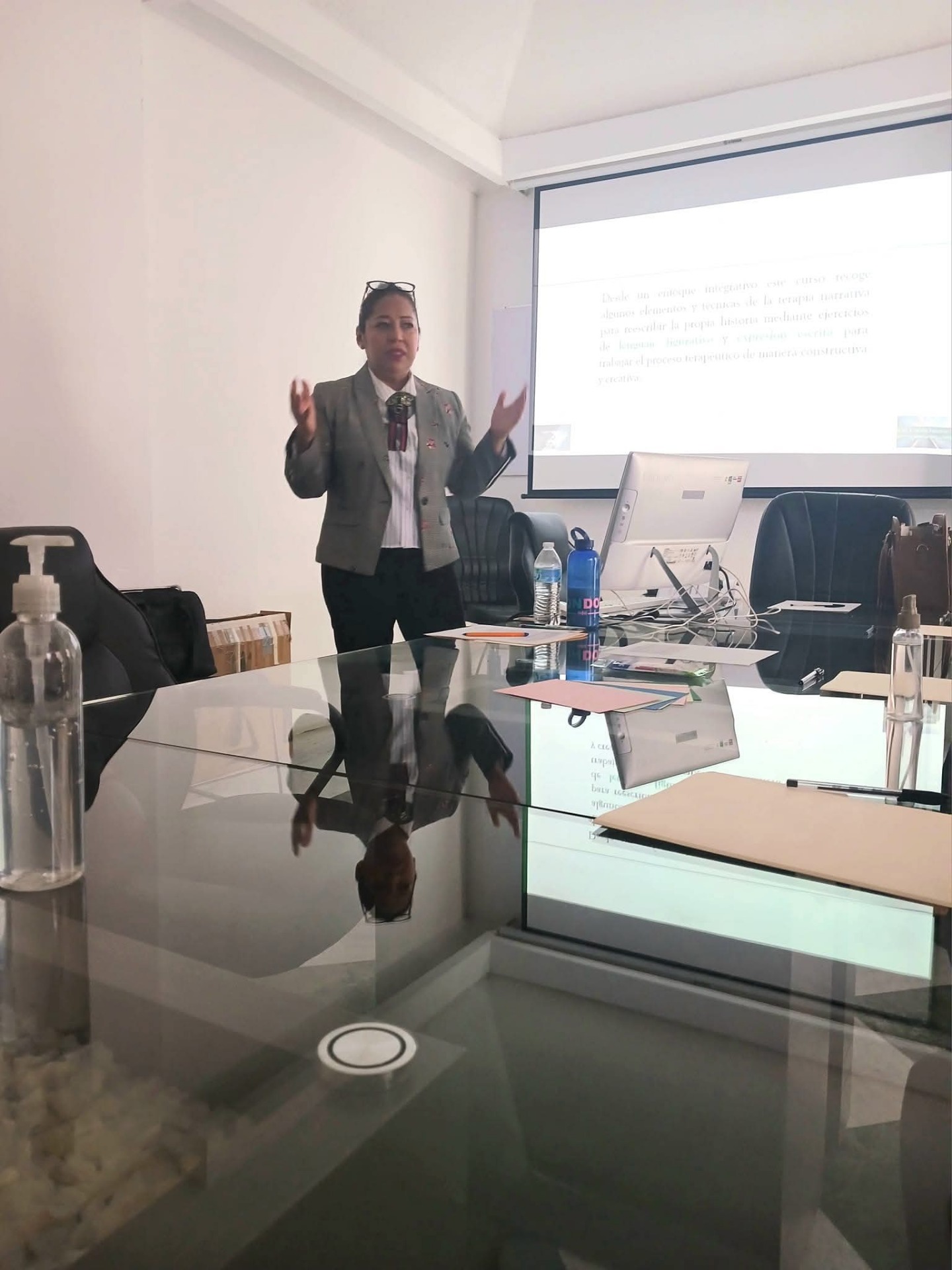 Talleres comunales y virtuales